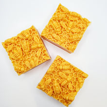 Load image into Gallery viewer, Citrus Sunshine &amp; Honey Bee Soap - Turmeric - Honey - Olive Oil with Shea, Mango &amp; Cocoa Butters
